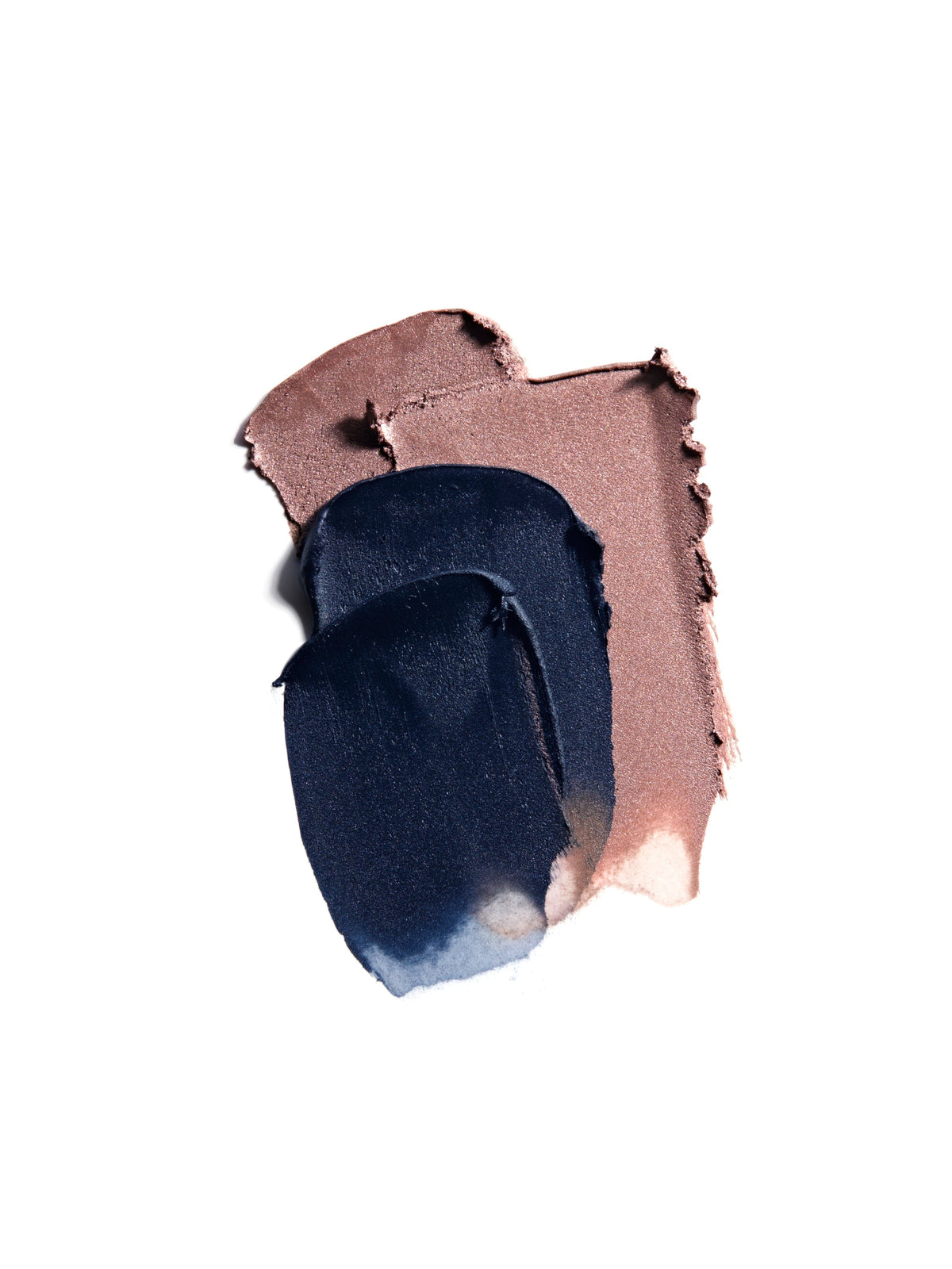 Cream Eyeshadow vs. Powder Eyeshadow: What’s the Difference?